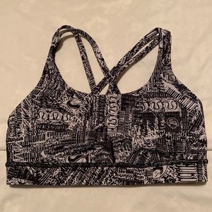 Lululemon Sports Bra - Size 6